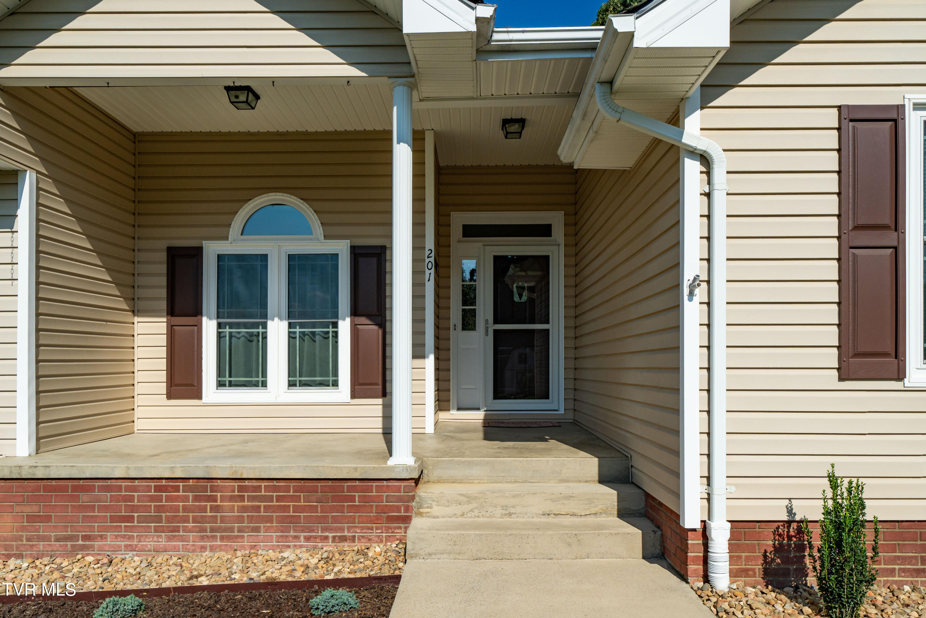 201 Reece Ct N (4 of 56)