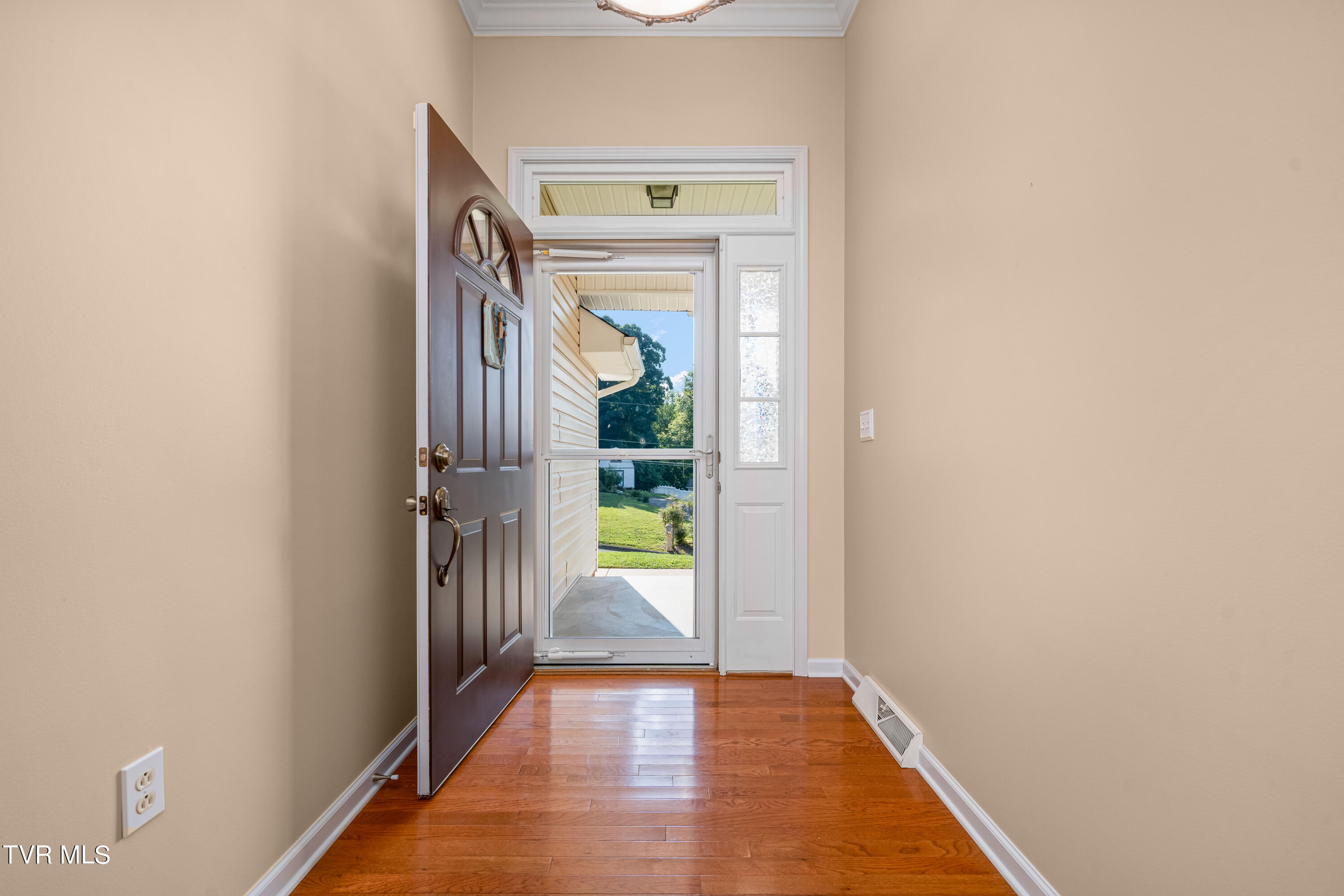 201 Reece Ct N (21 of 56)