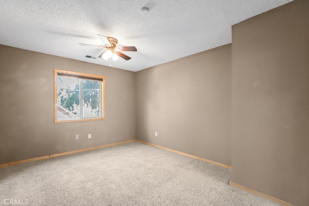 21645 Job Peaks Road Cedarpines Park, CA 92322 - Photo 29 of 63