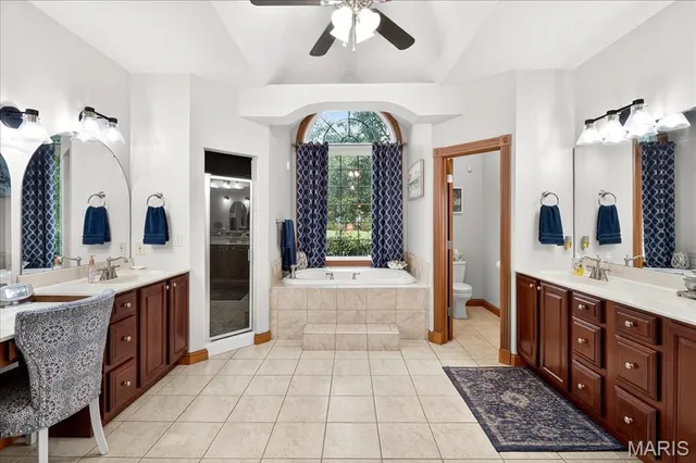 $949,000 | 1676 Lancaster Drive, O'Fallon, IL 62269