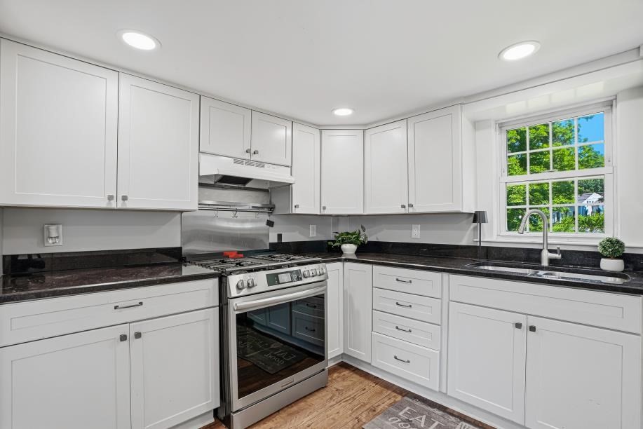 5 Pleasant Street Upton, MA 01568 - Photo 5 of 38