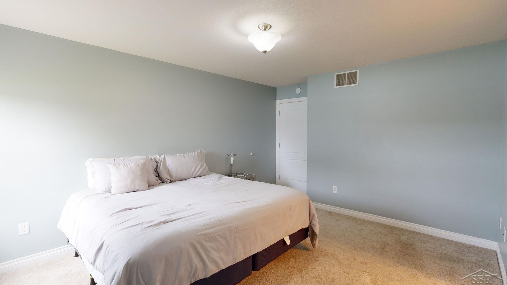 8549 Summer Ridge Drive Freeland, MI 48623 - Photo 23 of 57 50125396-22.JPG