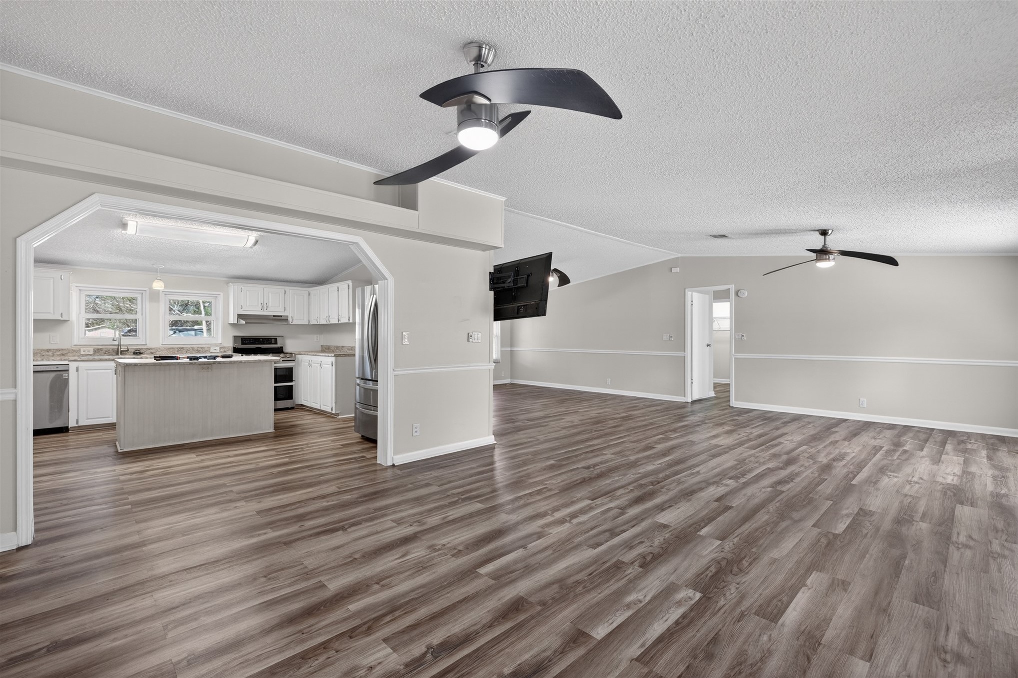 95021 Raintree Lane Fernandina Beach, FL 32034 - Photo 12 of 36 a view of kitchen with furniture and wooden floor
