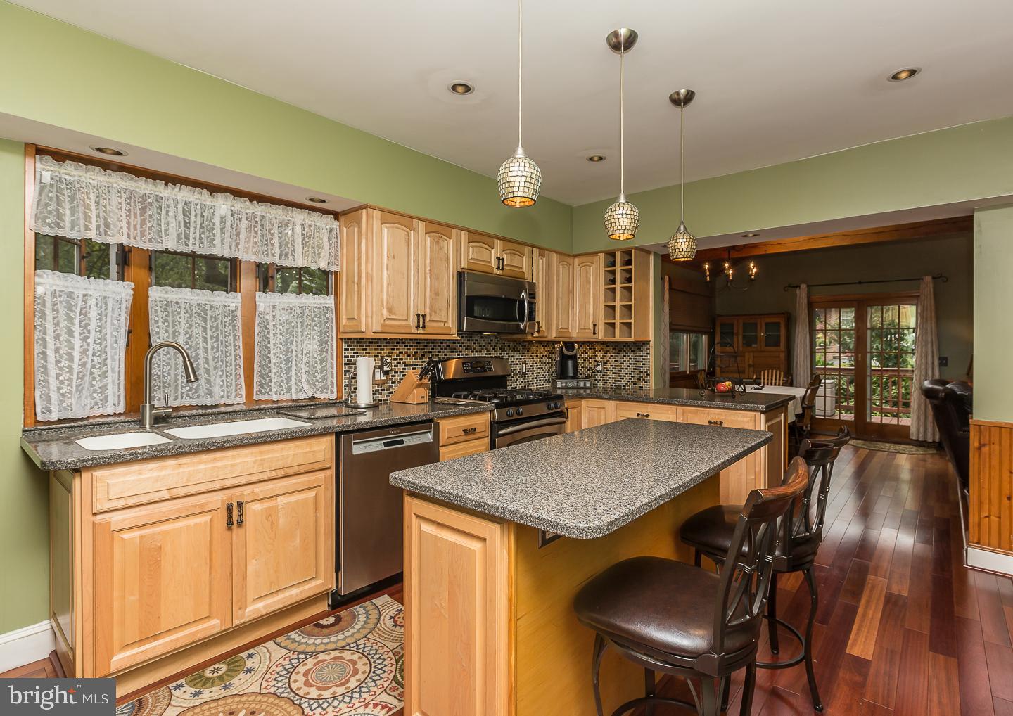560 Kathmere Road Havertown, PA 19083 - Photo 14 of 47