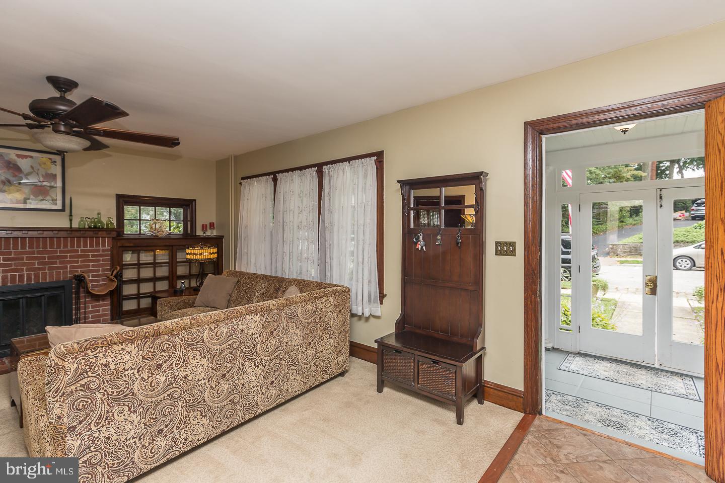 560 Kathmere Road Havertown, PA 19083 - Photo 10 of 47