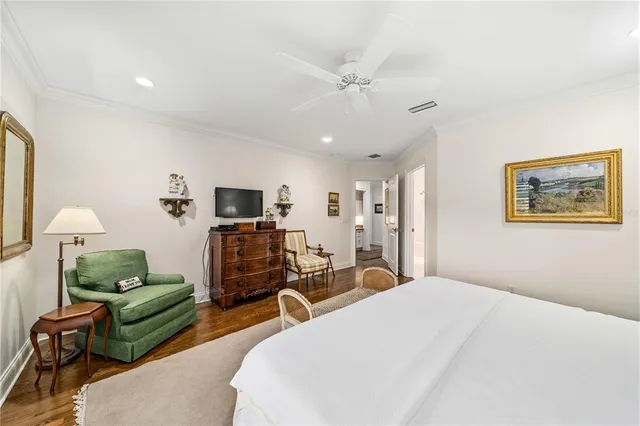 $1,100,000 | 1065 Edgewater Drive, Unit C3, Orlando, FL 32804