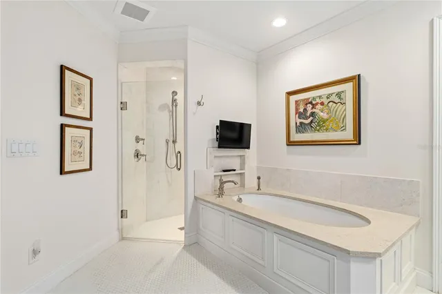 $1,100,000 | 1065 Edgewater Drive, Unit C3, Orlando, FL 32804