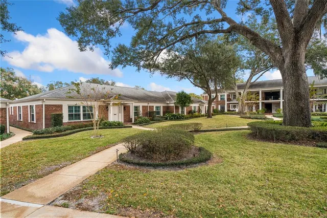 $1,100,000 | 1065 Edgewater Drive, Unit C3, Orlando, FL 32804