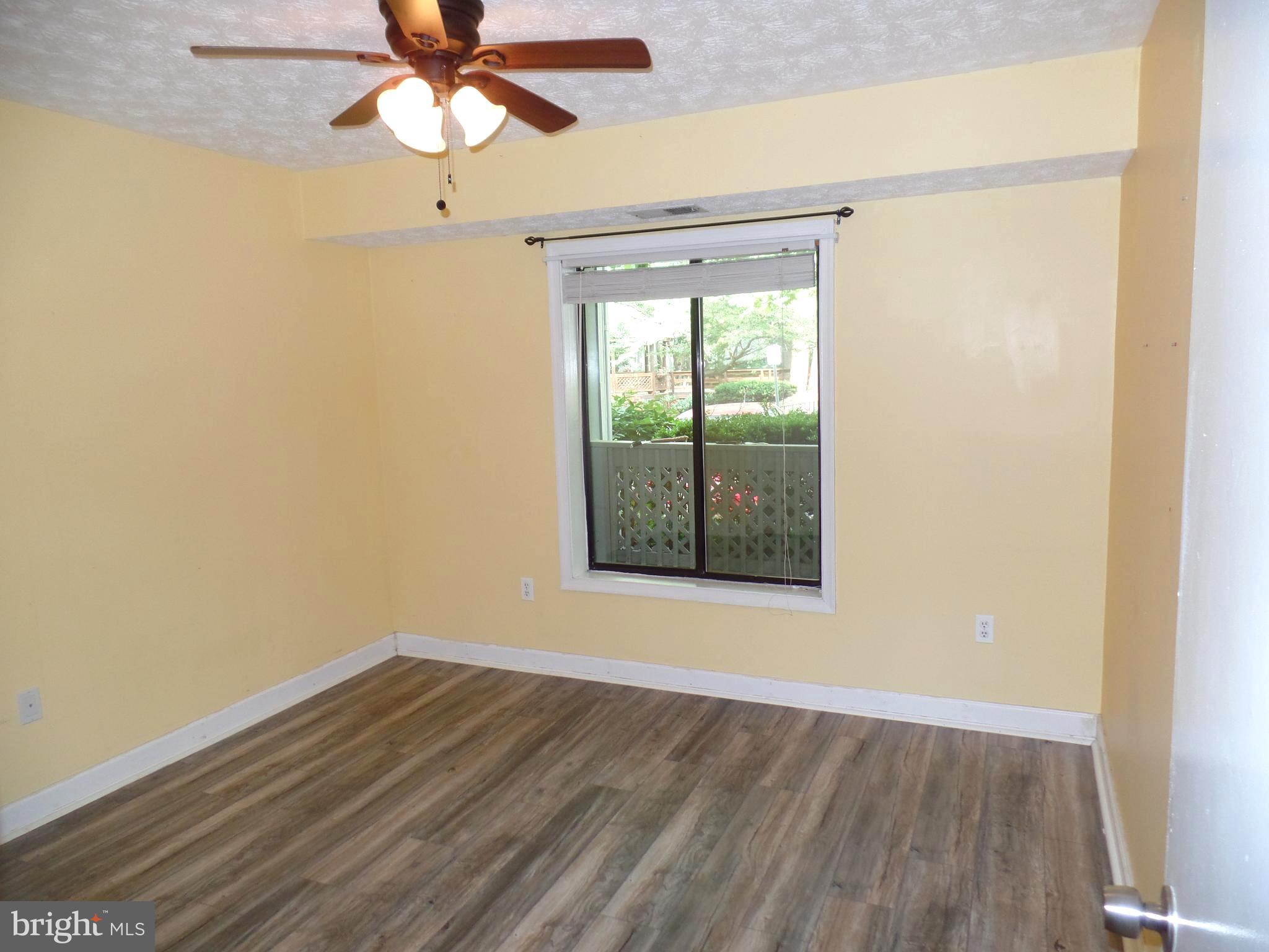 2224 Hunter's Run Drive Reston, VA 20191 - Photo 15 of 22 Gallery Image 15