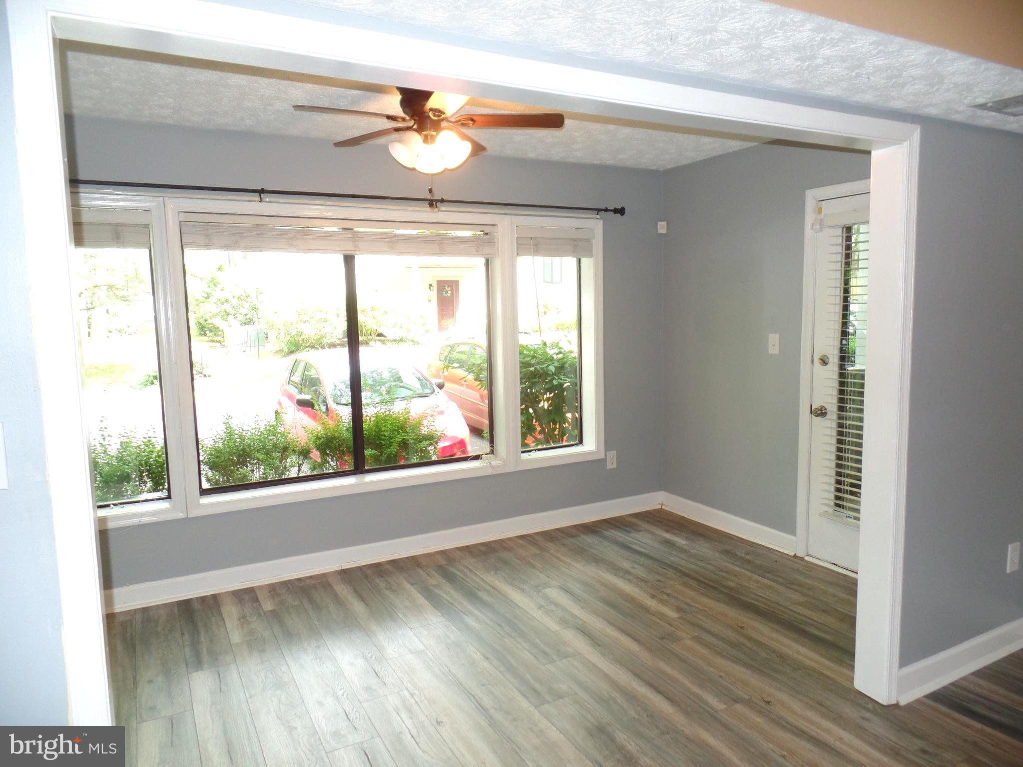 2224 Hunter's Run Drive Reston, VA 20191 - Photo 6 of 22 Gallery Image 6