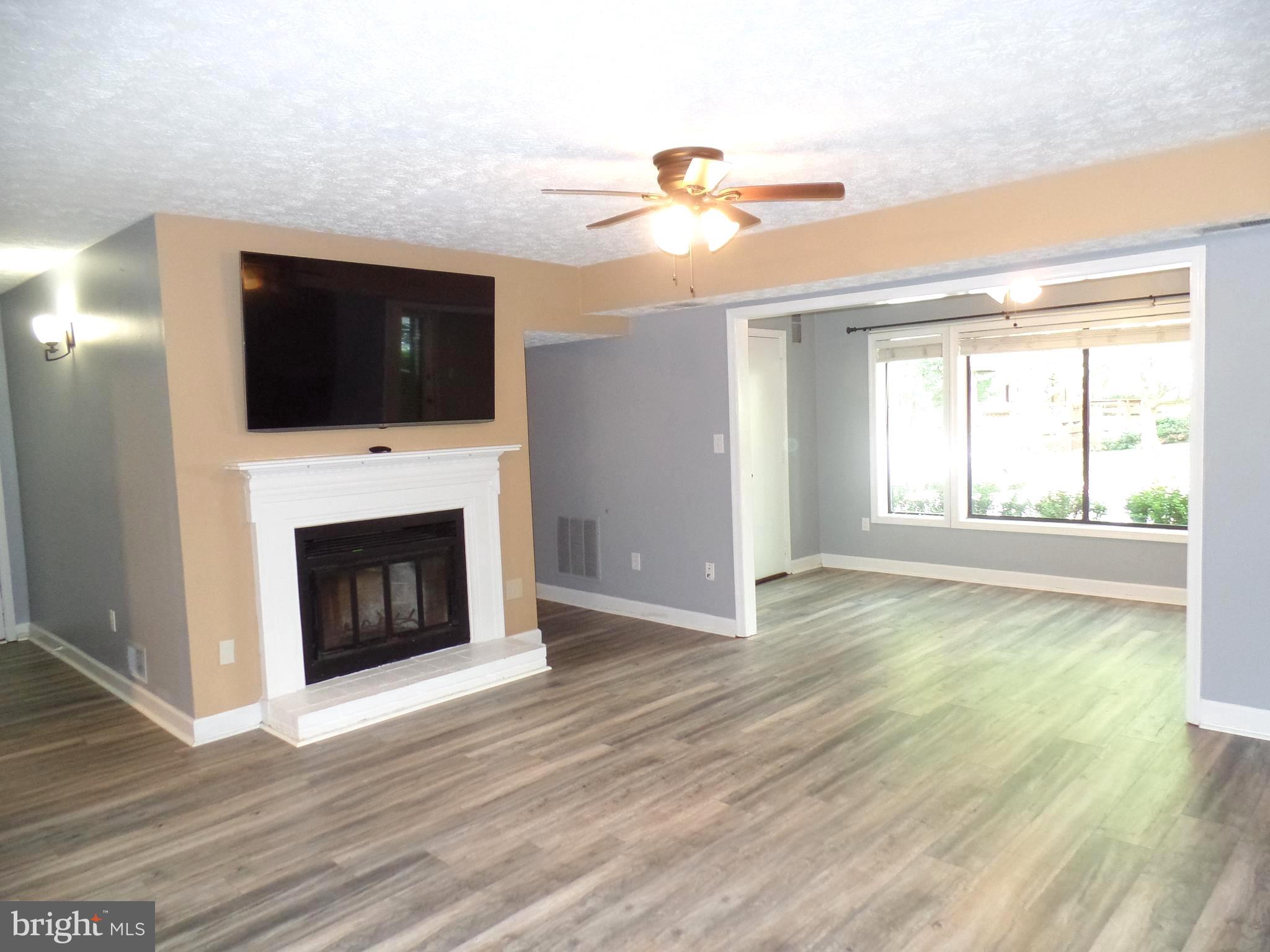 2224 Hunter's Run Drive Reston, VA 20191 - Photo 7 of 22 Gallery Image 7