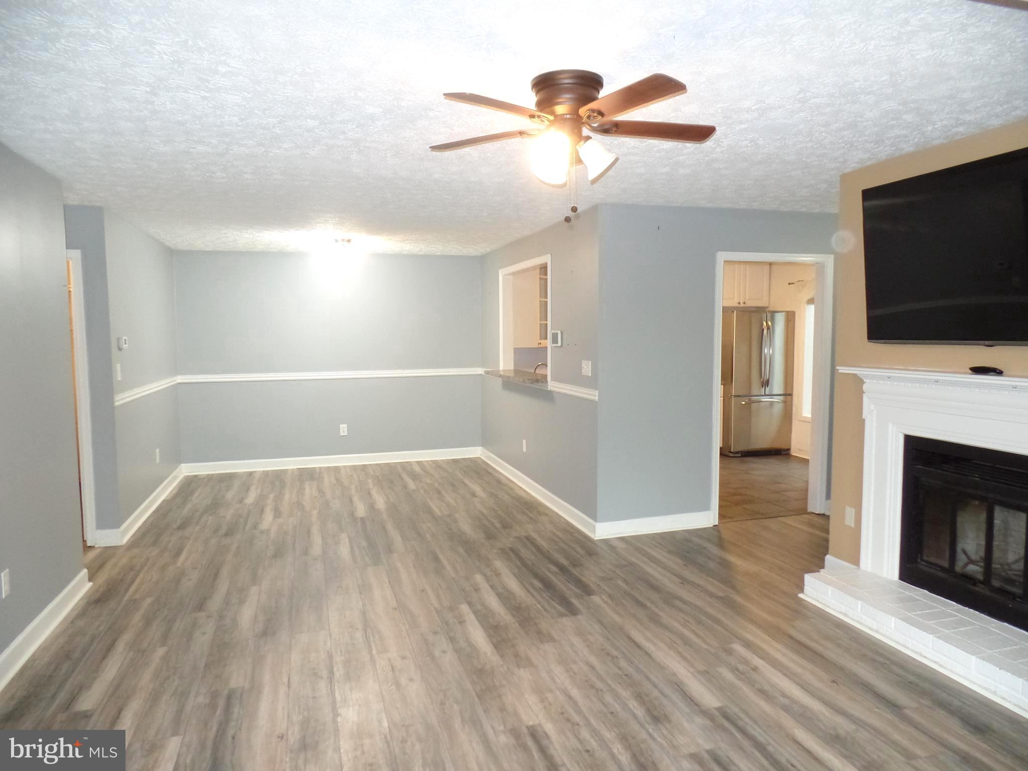2224 Hunter's Run Drive Reston, VA 20191 - Photo 8 of 22 Gallery Image 8