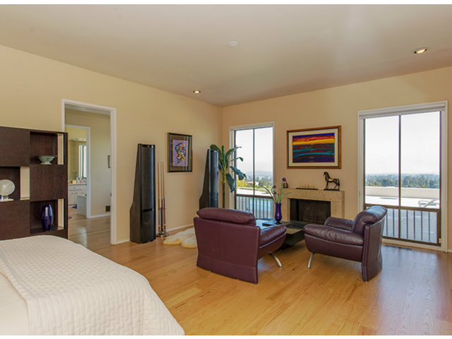 170 New Place Road Hillsborough, CA 94010 - Photo 16 of 25