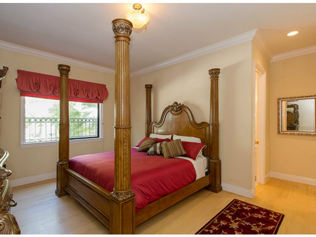 170 New Place Road Hillsborough, CA 94010 - Photo 20 of 25