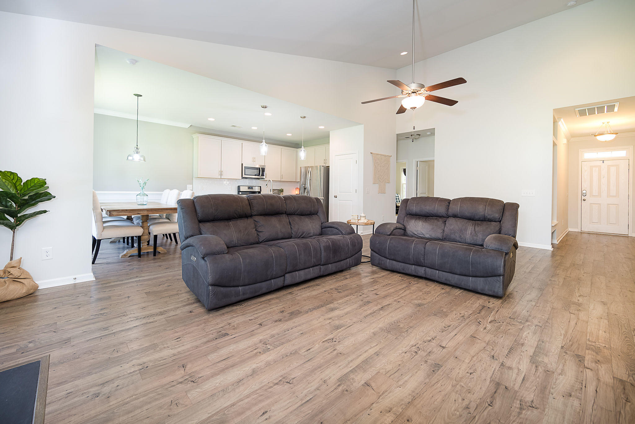 143 Hill Branch Road Ridgeville, SC 29472 - Photo 9 of 37 Family Room