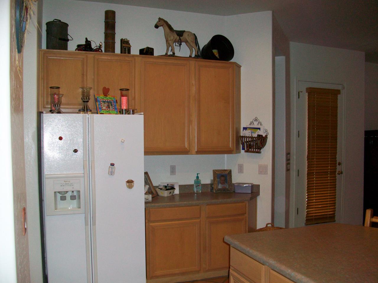 970 South Rutherford Court Gilbert, AZ 85296 - Photo 13 of 18 kitchen