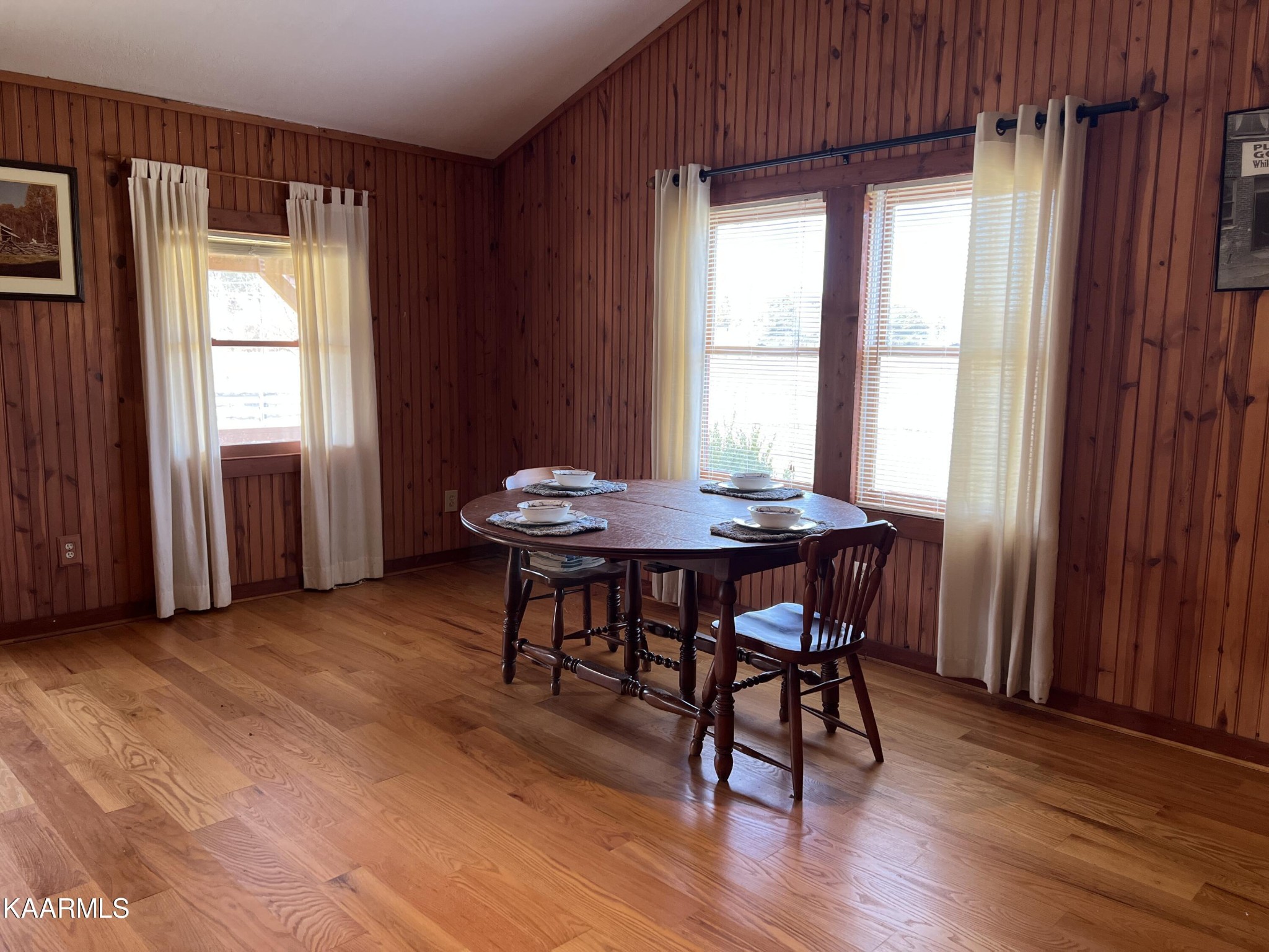 4841 Decatur Highway Ten Mile, TN 37880 - Photo 13 of 24 a view of a dining room with furniture and window