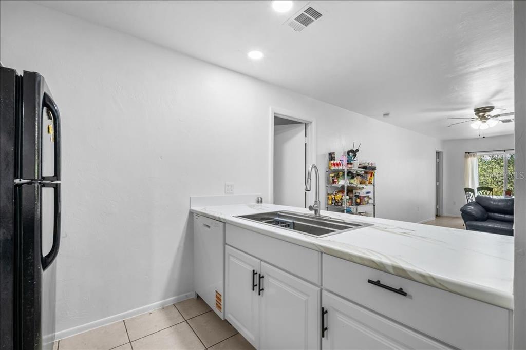 4000 Southwest 23rd Street, Unit 4305 Gainesville, FL 32608 - Photo 7 of 30