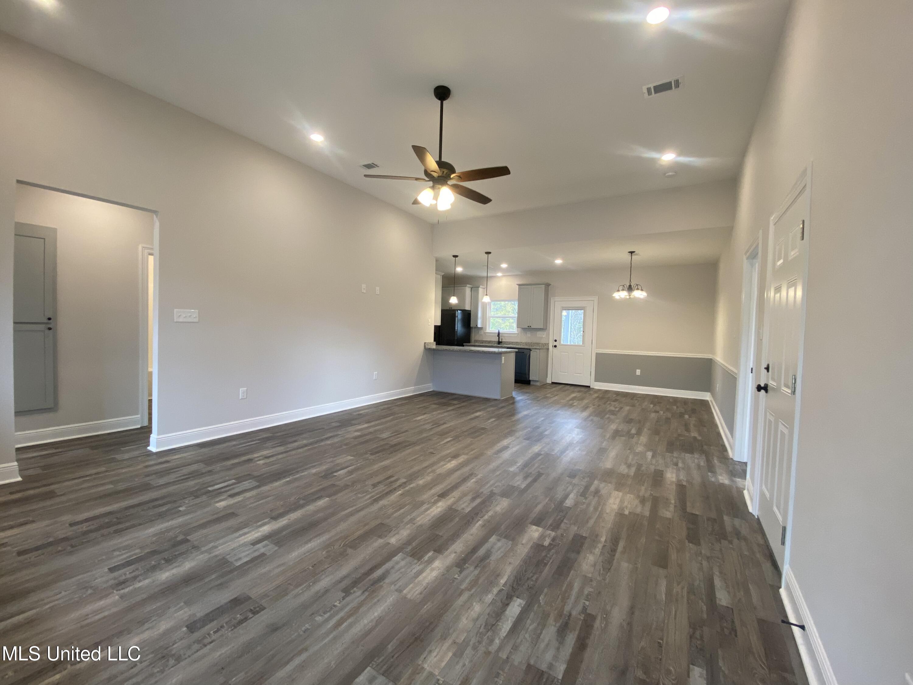 7 Colony Road McHenry, MS 39561 - Photo 2 of 17 CF9243CF-5FB9-428E-A581-402EF8D5BA30