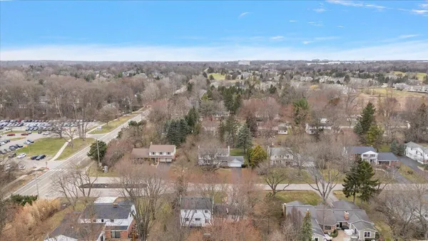 $500,000 | 2456 Lost Tree Way, Bloomfield Hills, MI 48304