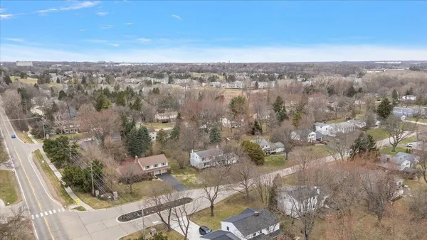 $500,000 | 2456 Lost Tree Way, Bloomfield Hills, MI 48304