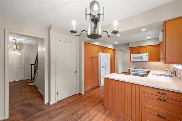 $500,000 | 2456 Lost Tree Way, Bloomfield Hills, MI 48304