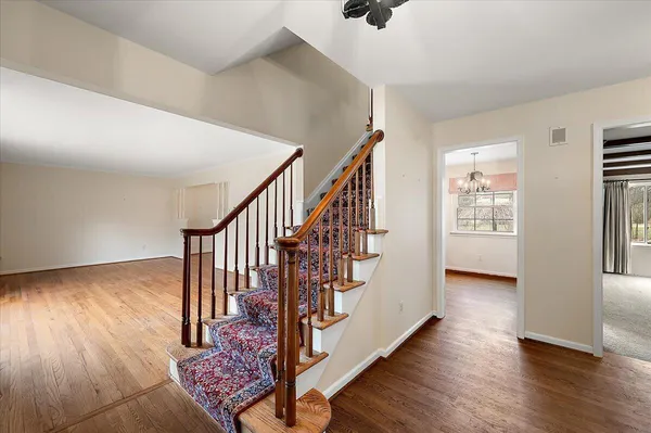 $500,000 | 2456 Lost Tree Way, Bloomfield Hills, MI 48304