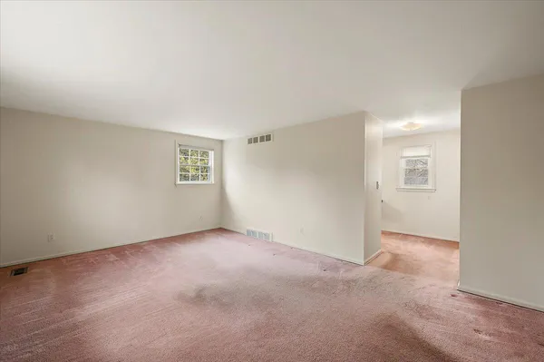 $500,000 | 2456 Lost Tree Way, Bloomfield Hills, MI 48304