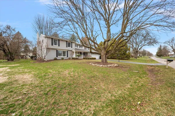 $500,000 | 2456 Lost Tree Way, Bloomfield Hills, MI 48304