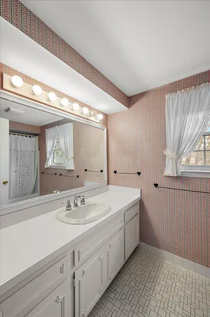 $500,000 | 2456 Lost Tree Way, Bloomfield Hills, MI 48304