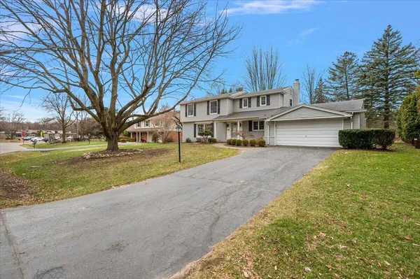 $500,000 | 2456 Lost Tree Way, Bloomfield Hills, MI 48304