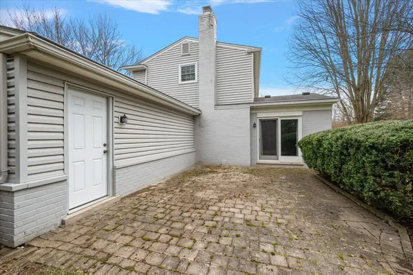 $500,000 | 2456 Lost Tree Way, Bloomfield Hills, MI 48304