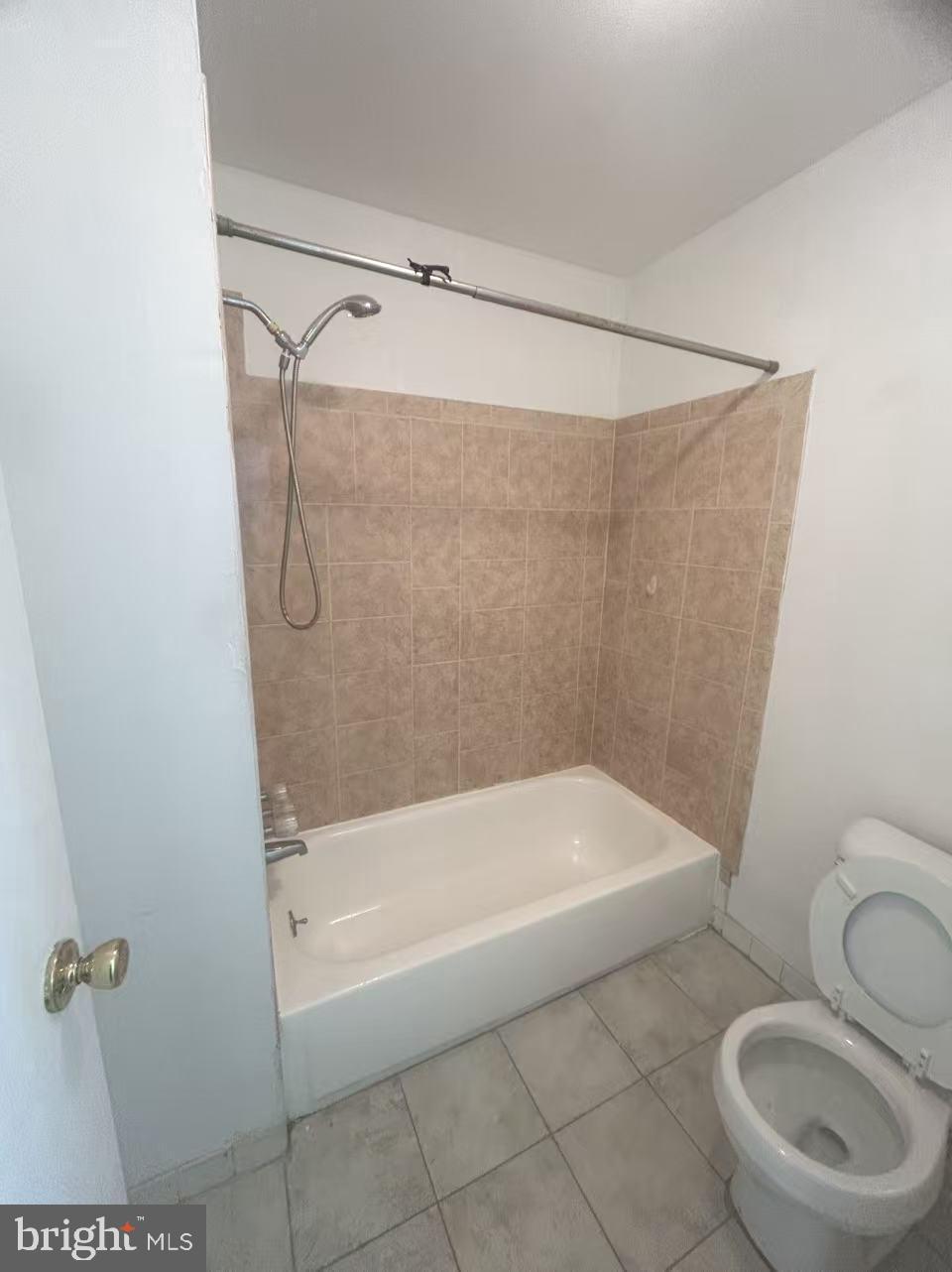 9921 Bustleton Avenue, Unit Y10 Philadelphia, PA 19115 - Photo 8 of 14