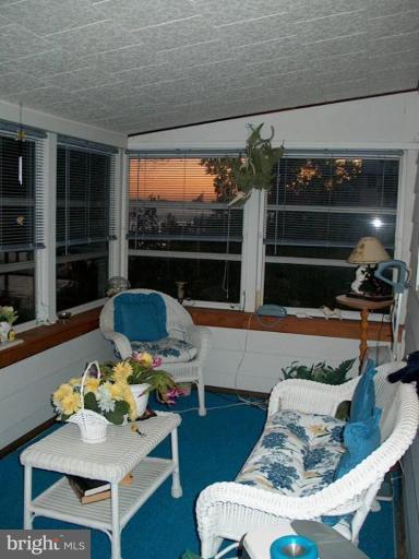 47 Waterview Road Dundalk, MD 21222 - Photo 4 of 19 Porch