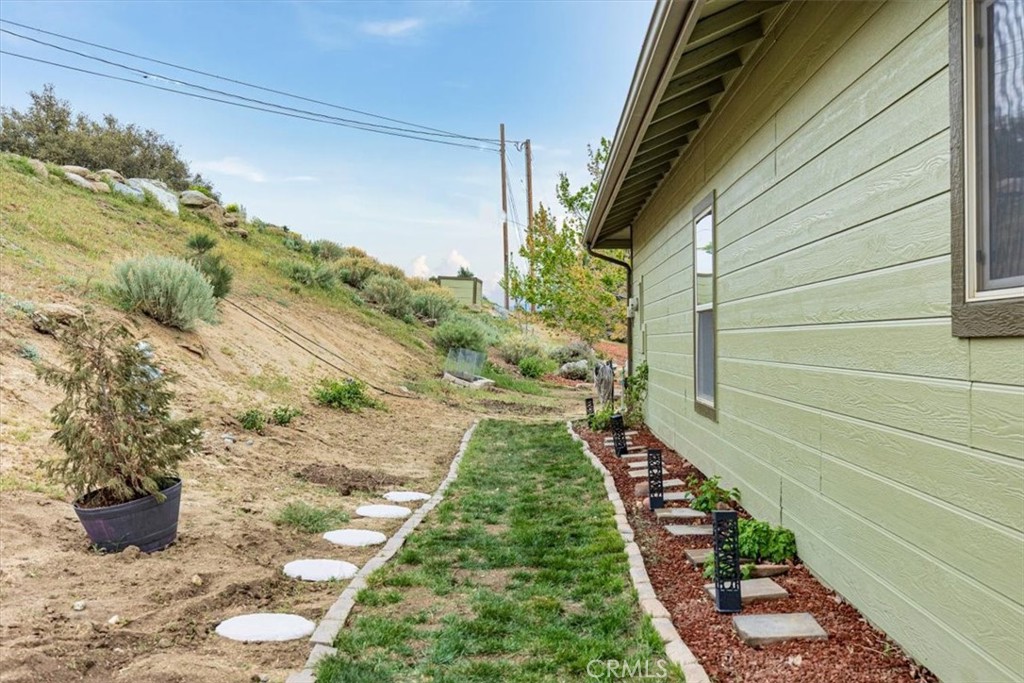 24921 Sunset Way Tehachapi, CA 93561 - Photo 34 of 73