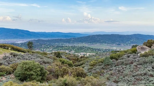 $425,000 | 24921 Sunset Way, Tehachapi, CA 93561