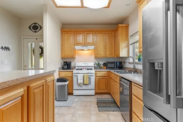 $425,000 | 24921 Sunset Way, Tehachapi, CA 93561