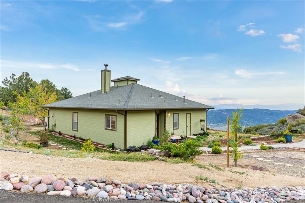 24921 Sunset Way Tehachapi, CA 93561 - Photo 61 of 73