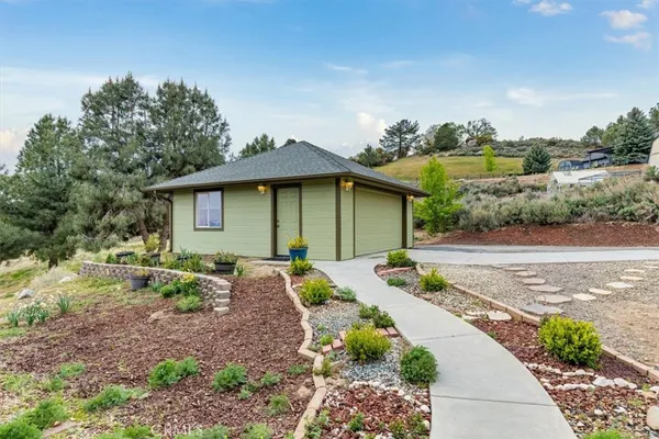 $425,000 | 24921 Sunset Way, Tehachapi, CA 93561