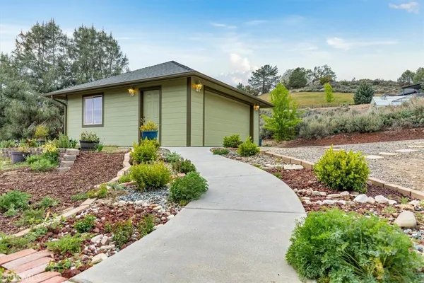 $425,000 | 24921 Sunset Way, Tehachapi, CA 93561