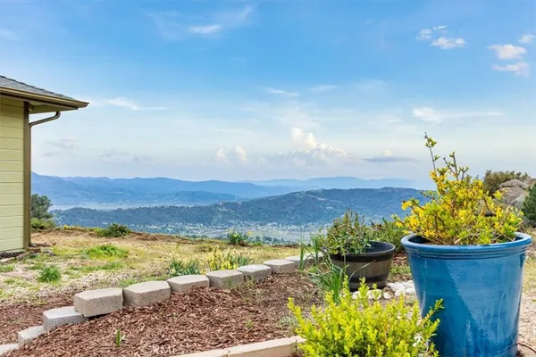 $425,000 | 24921 Sunset Way, Tehachapi, CA 93561