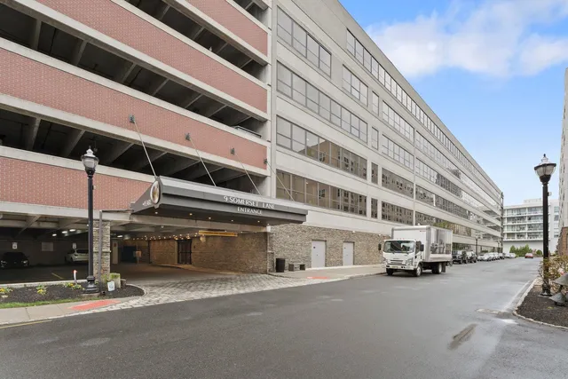 $849,000 | 9 Somerset Lane, Unit 402, Edgewater, NJ 07020