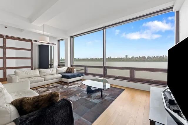 $849,000 | 9 Somerset Lane, Unit 402, Edgewater, NJ 07020