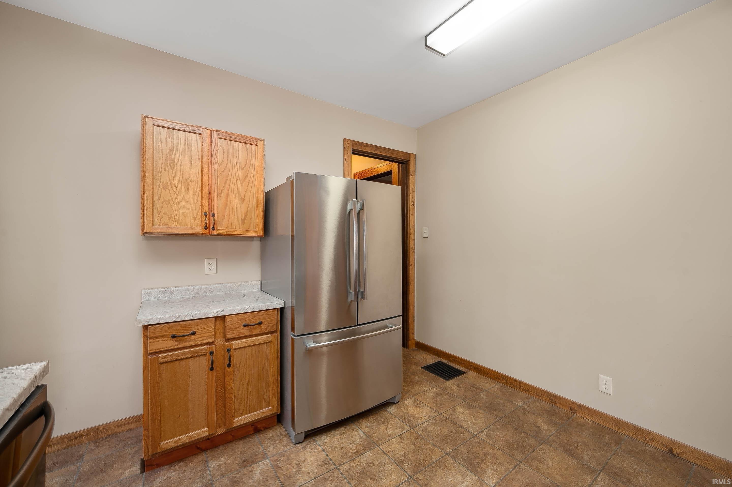 4 West Henley Street Carthage, IN 46115 - Photo 12 of 29 Gallery Image 12
