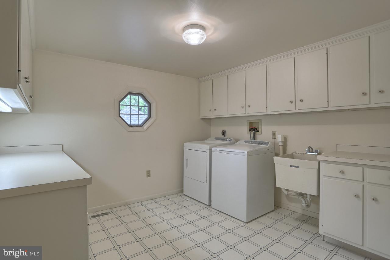 959 Greenlea Road Hershey, PA 17033 - Photo 26 of 30 Gallery Image 26