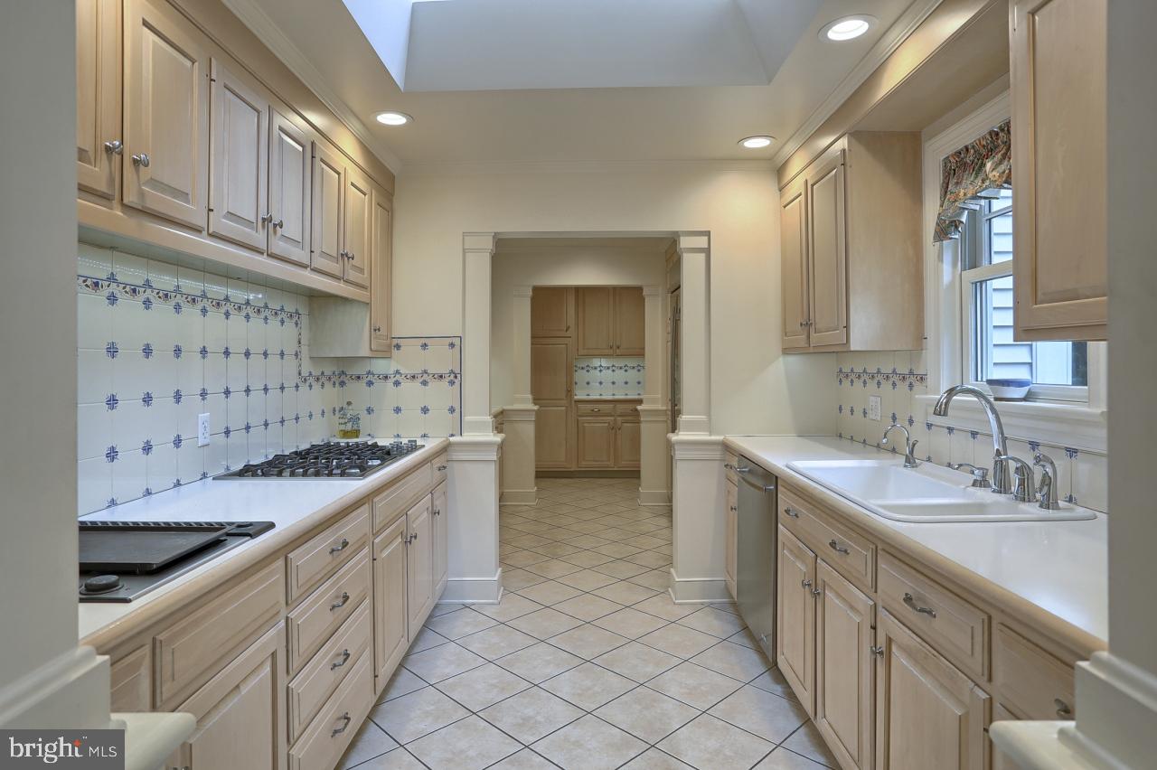 959 Greenlea Road Hershey, PA 17033 - Photo 7 of 30 Gallery Image 7