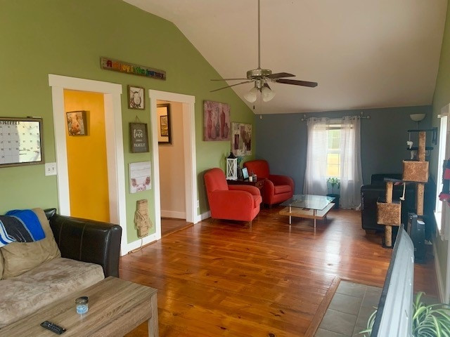 1173 Hatcher Road Selma, NC 27576 - Photo 5 of 19 Den/Family/Great Room