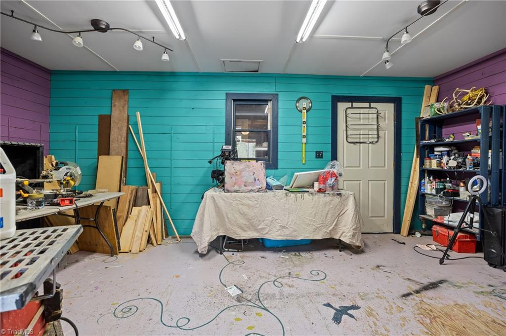 487 King Road Seagrove, NC 27341 - Photo 30 of 42 More Studio Space!