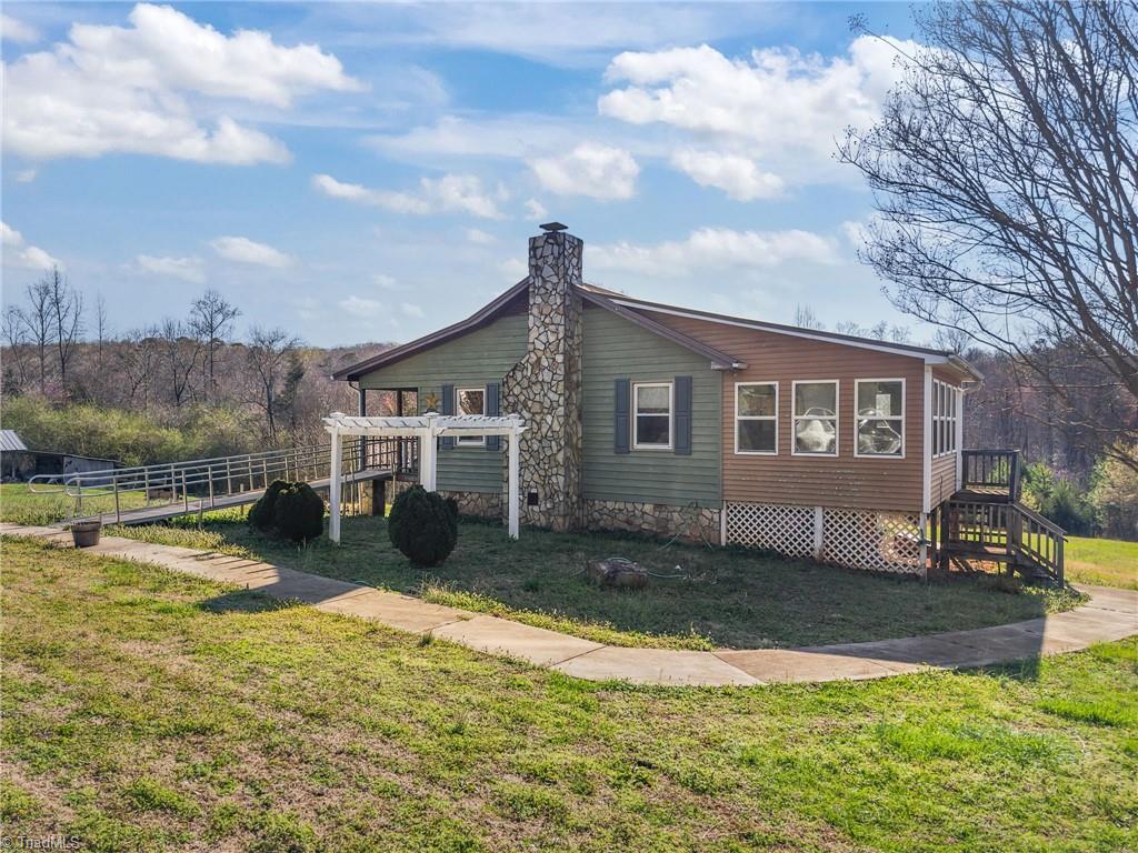 487 King Road Seagrove, NC 27341 - Photo 7 of 42