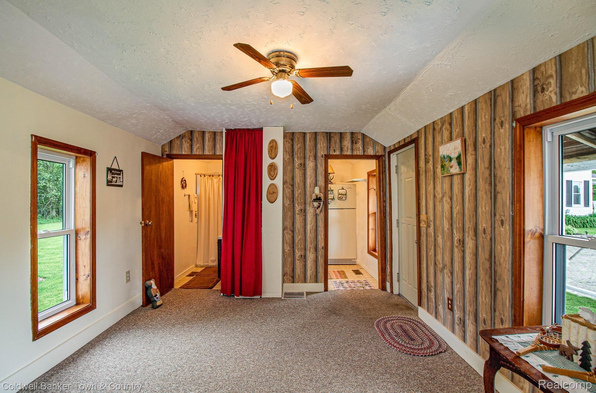 6457 Layton Road Fowlerville, MI 48836 - Photo 22 of 36 Second Home Living Area